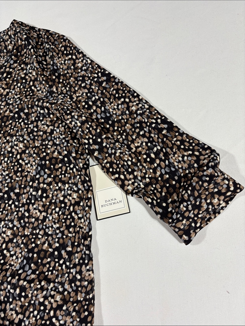 NWT Dana Buchman Split-Neck Blouse with Brown and Cream Dots Medium 3/4 sleeves - Picture 13 of 14